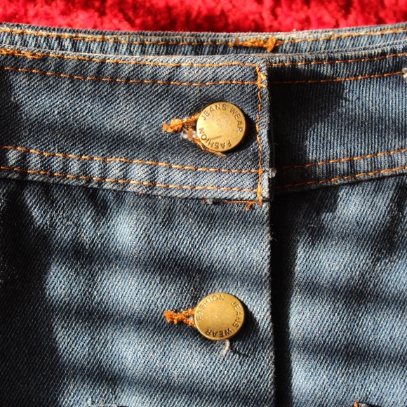 Vintage Denim Mini Skirt (w/ Two Pockets) - Picture 4 of 6